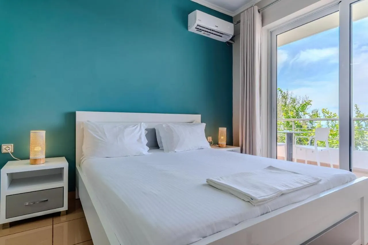 Aphrodite'S Garden Himare Hotel